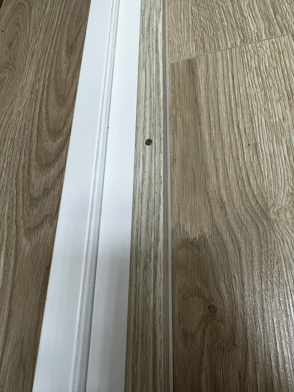 Порог угловой ПУ 01.2700.204л Бронза