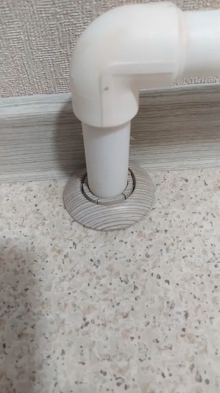 Обвод для труб 3/4 ПВХ ИДЕАЛ 28мм 253 Ясень Серый