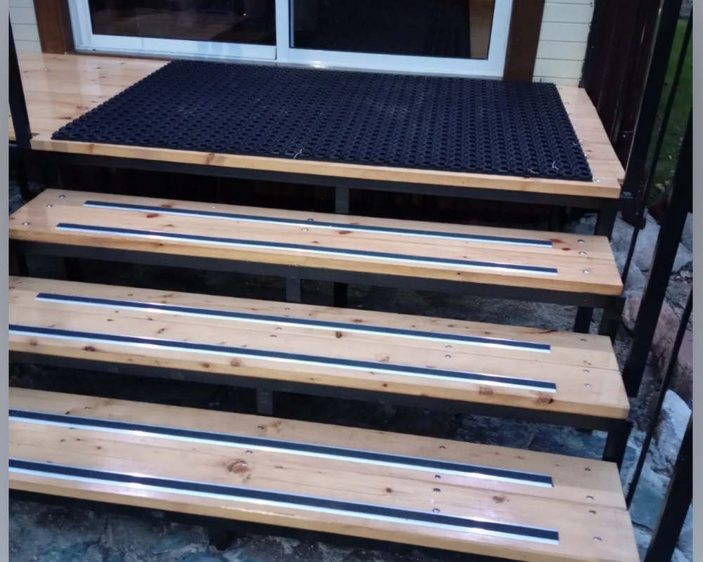 Порог одноуровневый ПС 08-1.1800.02л Золото анод