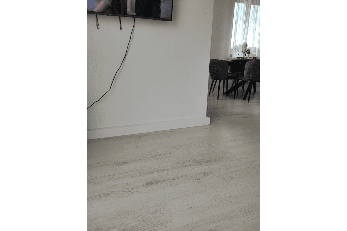 Плинтус для труб отопления ПВХ Smartprofile Аква. 2.2 метра