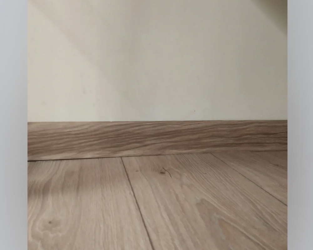 Плинтус ПВХ Волшебная палочка 58мм 2,2м 5804