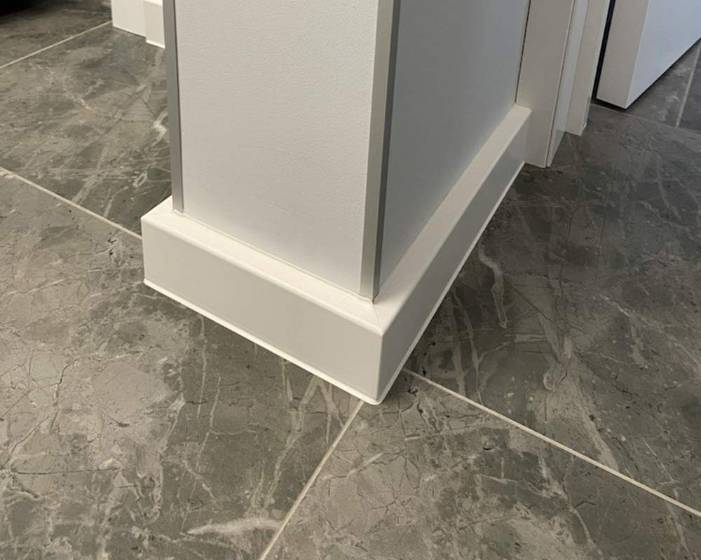 Плинтус ХДФ Dollken Cubu Flex Life XL 60 мм х 2,5 м 5012 Белый