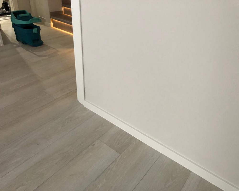 Плинтус ХДФ Dollken Cubu Flex Life XL 60 мм х 2,5 м 5012 Белый