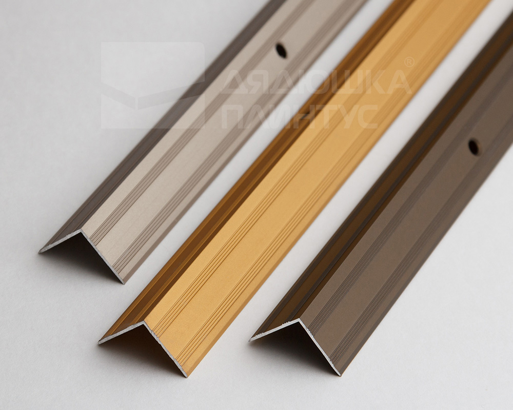 Порог угловой ПУ 05.2700.059 0,9 м Бетон скай. Цена за 6 штук