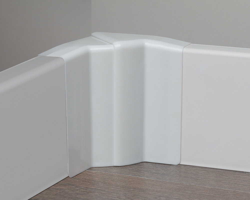 Угол внутренний комп. Белый