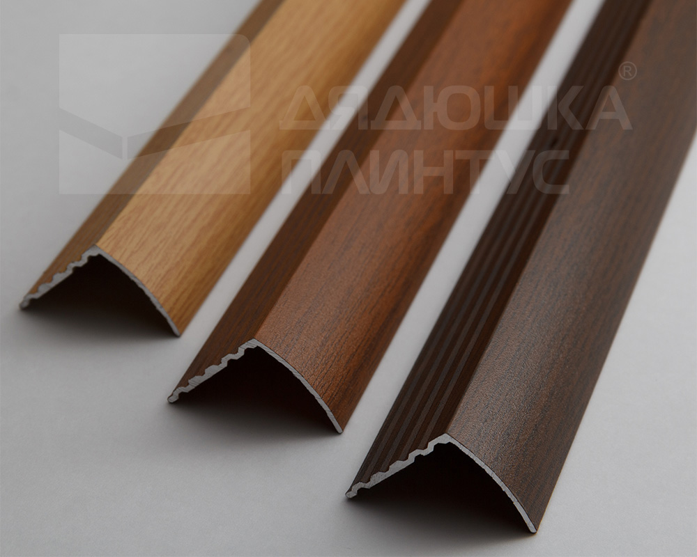 Порог угловой ПУ 04.1800.04л Бронза