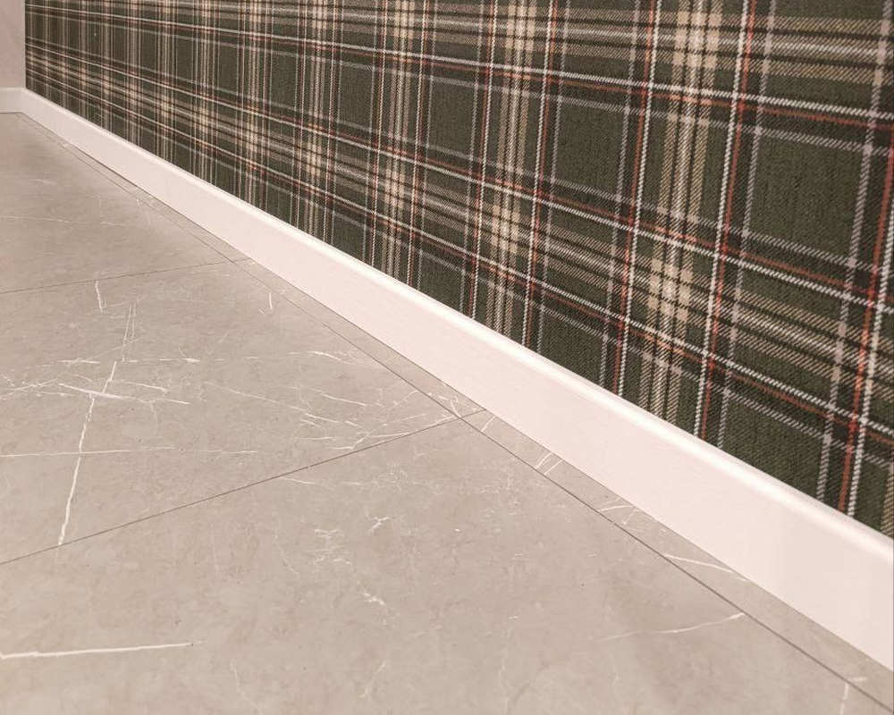 Плинтус МДФ Волшебная палочка. Гарден .145 Белоснежный ясень