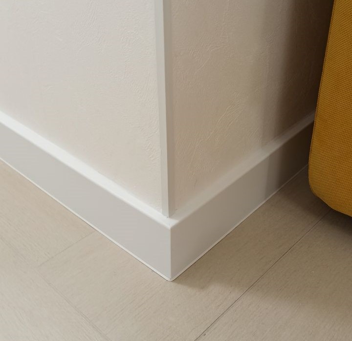 Плинтус МДФ Smartprofile Глосс 80A Белый