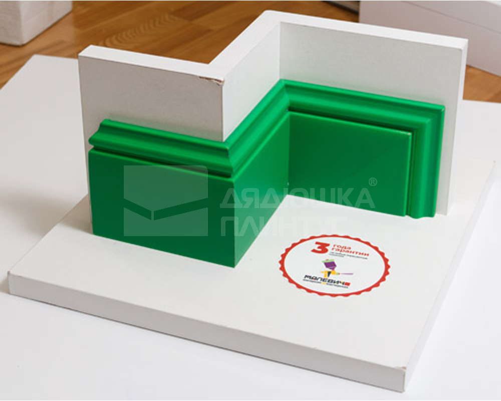 Плинтус из полистирола высокой плотности NMC Wallstyl FL5 Белый