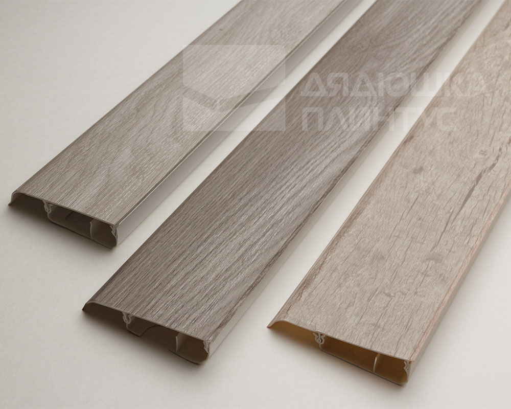 Плинтус ПВХ Salag Lima 72мм 2,5м. Дуб Кембридж